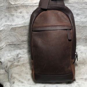 Coach Sling Bag in excellent condition.